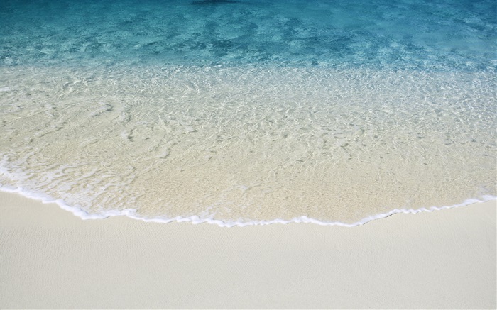 Beach, waves, blue Wallpapers Pictures Photos Images