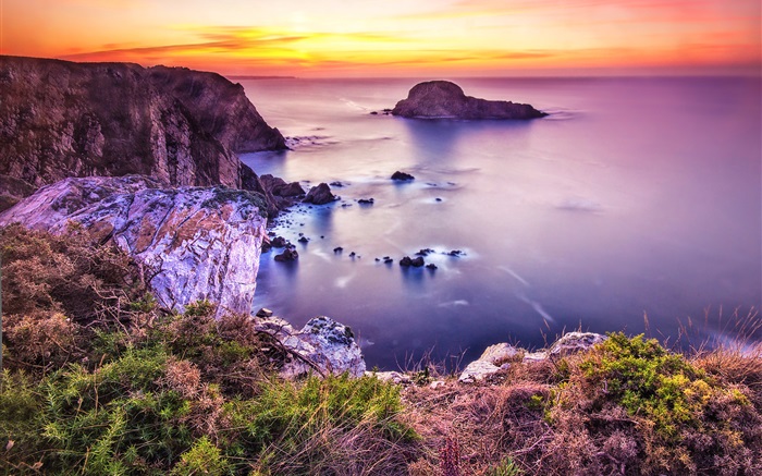 Beautiful sunset coast, sea, beach, stones Wallpapers Pictures Photos Images