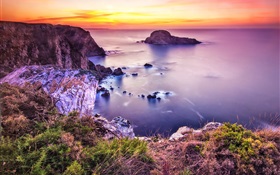 Beautiful sunset coast, sea, beach, stones HD wallpaper