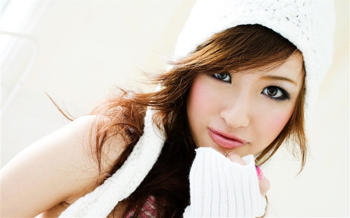 Fashion Chinese girl Wallpapers Pictures Photos Images