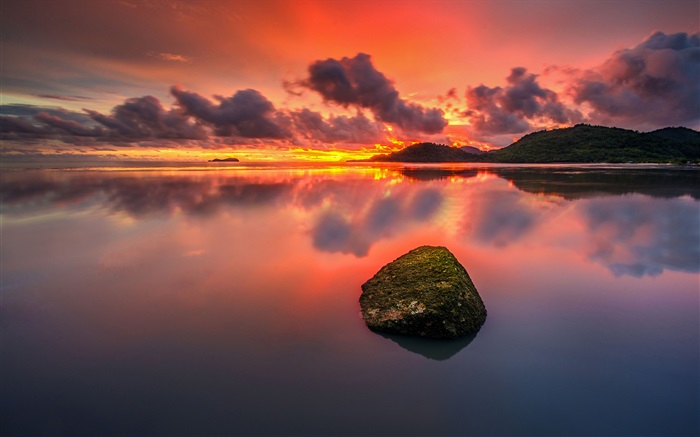Sunset, sea, red sky Wallpapers Pictures Photos Images