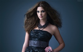 Ashley Greene 01