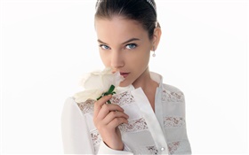 Barbara Palvin 03