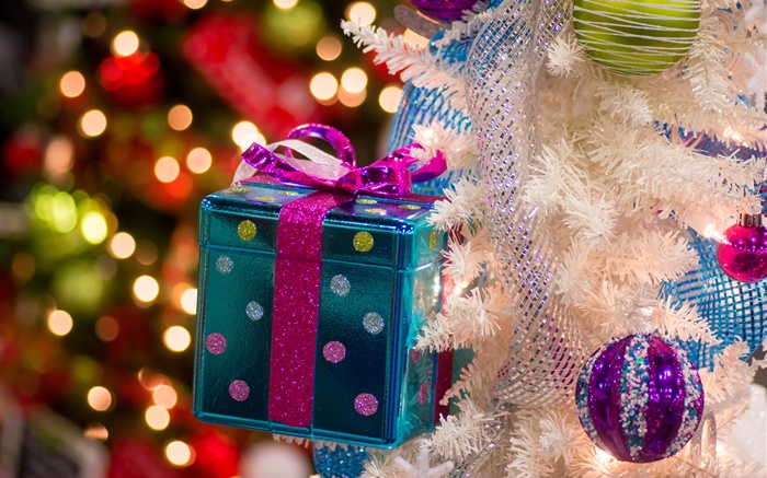Christmas gift, lights Wallpapers Pictures Photos Images