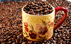 Full cup of coffee beans HD wallpaper