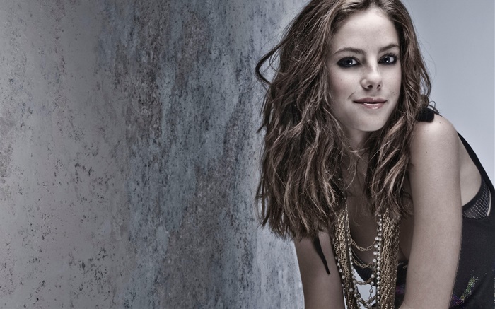 Kaya Scodelario 08 Wallpapers Pictures Photos Images
