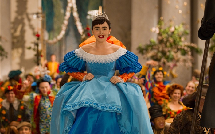 Lily Collins, Mirror Mirror movie Wallpapers Pictures Photos Images