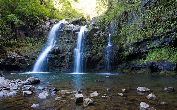 Triple waterfalls, Maui Wallpapers Pictures Photos Images