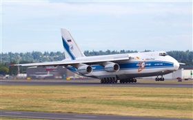Antonov An-124 Ruslan airplane take off HD wallpaper