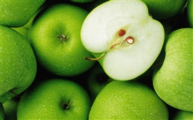 Green apples, fruit close-up HD wallpaper