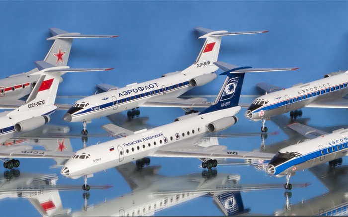 Tupolev planes, toys Wallpapers Pictures Photos Images