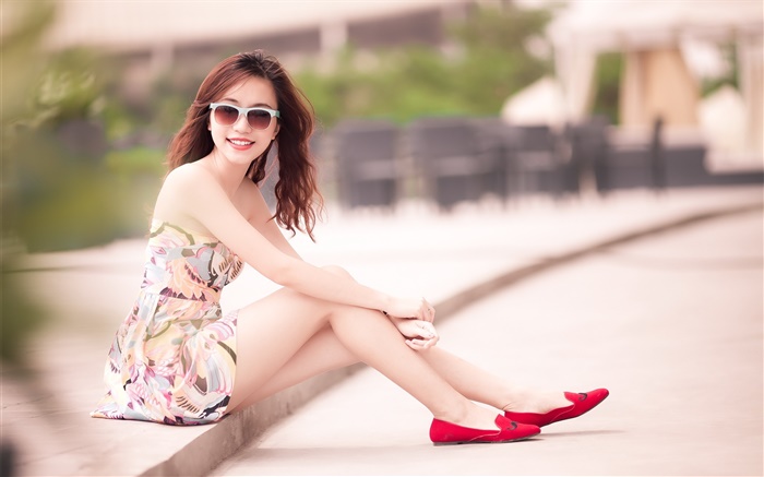 Asian girl, sitting street, glasses Wallpapers Pictures Photos Images