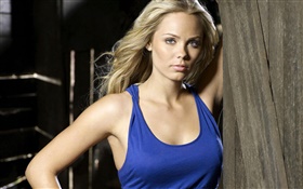 Laura Vandervoort 13 HD wallpaper
