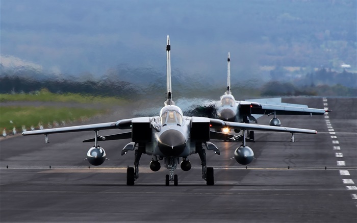 Panavia Tornado fighter, bomber, airport Wallpapers Pictures Photos Images