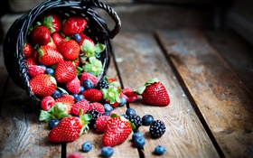 Fresh fruits, red berries, strawberries, raspberries, blackberries, blueberries HD wallpaper