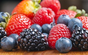Many berries, blueberries, blackberries, strawberries, raspberries HD wallpaper