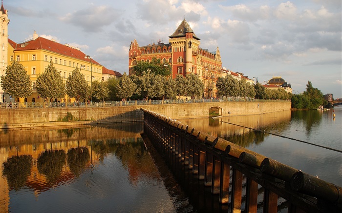 Prague, Czech Republic, Palace, river, house Wallpapers Pictures Photos Images