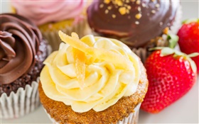 Sweet food, muffins, cream, chocolate, strawberries HD wallpaper