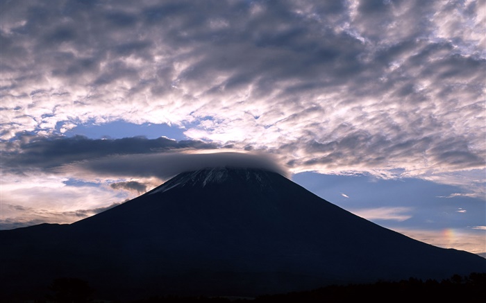 Japan, Mount Fuji, clouds, dusk Wallpapers Pictures Photos Images
