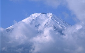 Mount Fuji in the clouds, Japan HD wallpaper