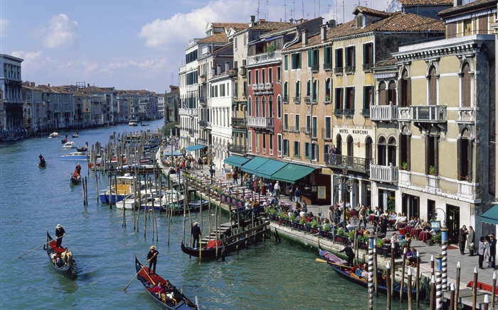 Venice, Italy, canals, houses, boats Wallpapers Pictures Photos Images