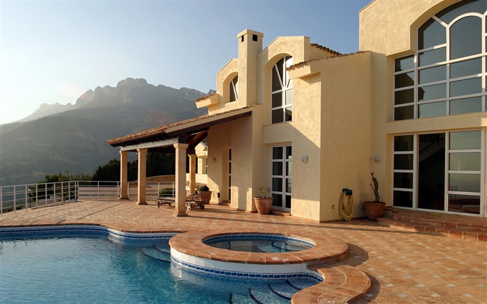 Villa under the sun Wallpapers Pictures Photos Images