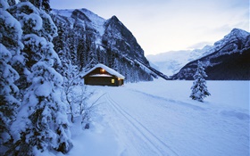 Winter, thick snow, house, dusk HD wallpaper
