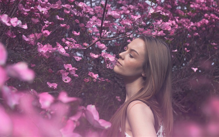 Long hair girl in the pink flowers world Wallpapers Pictures Photos Images