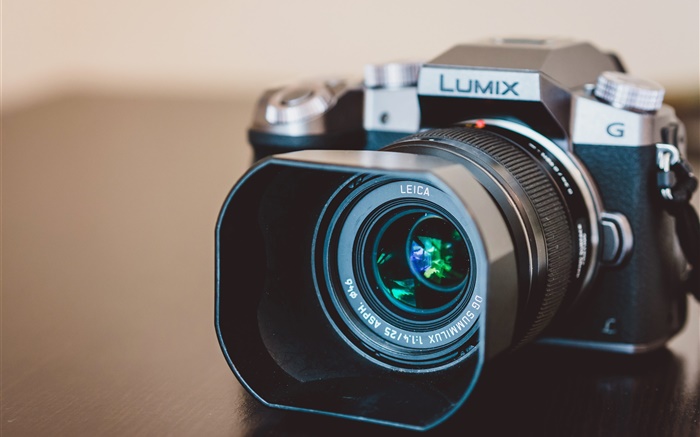 Lumix camera close-up, lens Wallpapers Pictures Photos Images
