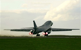 B-1B Lancer bomber takeoff