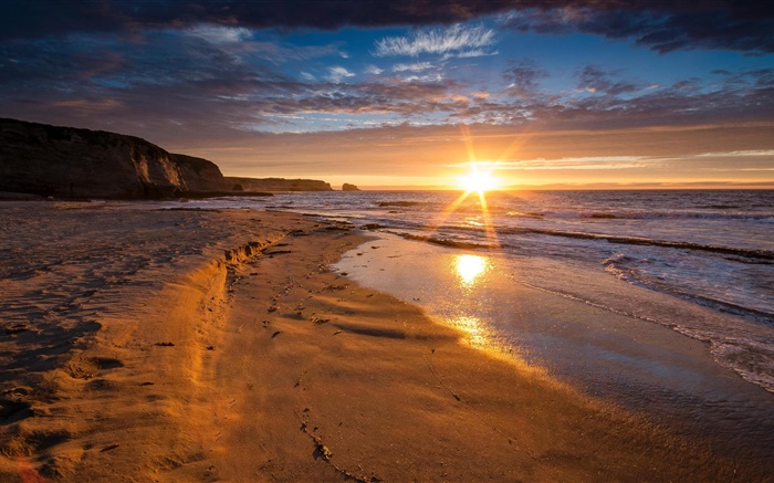 Beach sunset, sea, clouds, sun Wallpapers Pictures Photos Images