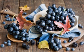 Black grapes, blackberries, leaves, still life HD wallpaper
