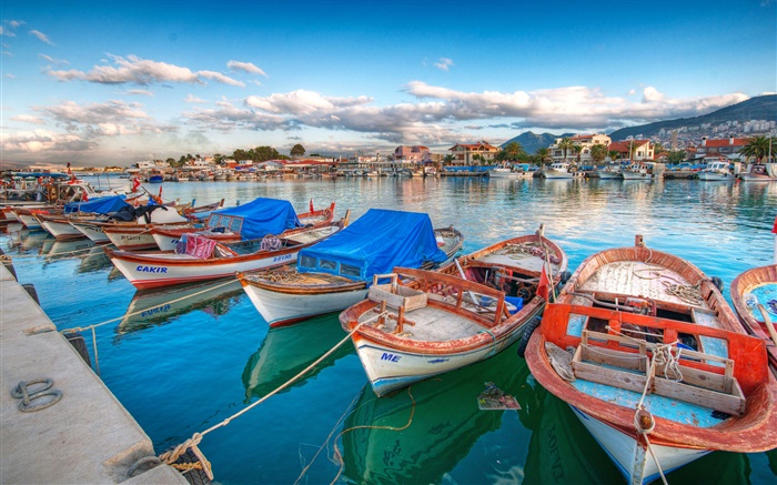 Boats, yachts, dock, houses, river Wallpapers Pictures Photos Images