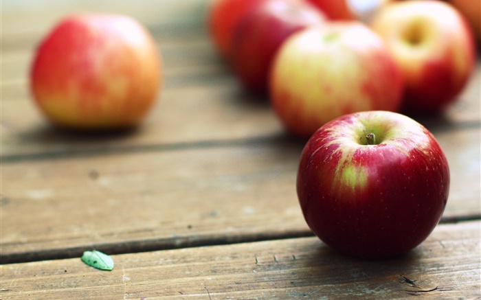 Juicy fruits, red apples, wood board Wallpapers Pictures Photos Images