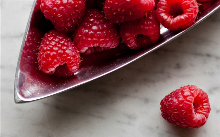 Red raspberry, metal Wallpapers Pictures Photos Images