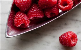 Red raspberry, metal HD wallpaper