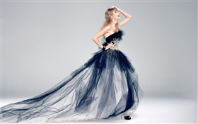 Taylor Swift 27