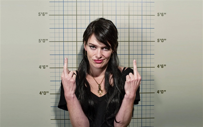 Lena Headey 01 Wallpapers Pictures Photos Images