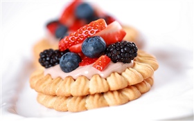 Cookie, blackberry, strawberry HD wallpaper