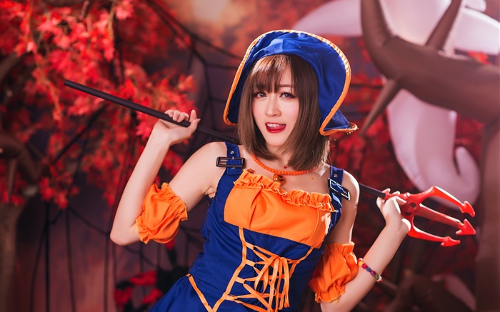 Beautiful girl, cosplay, smile Wallpapers Pictures Photos Images